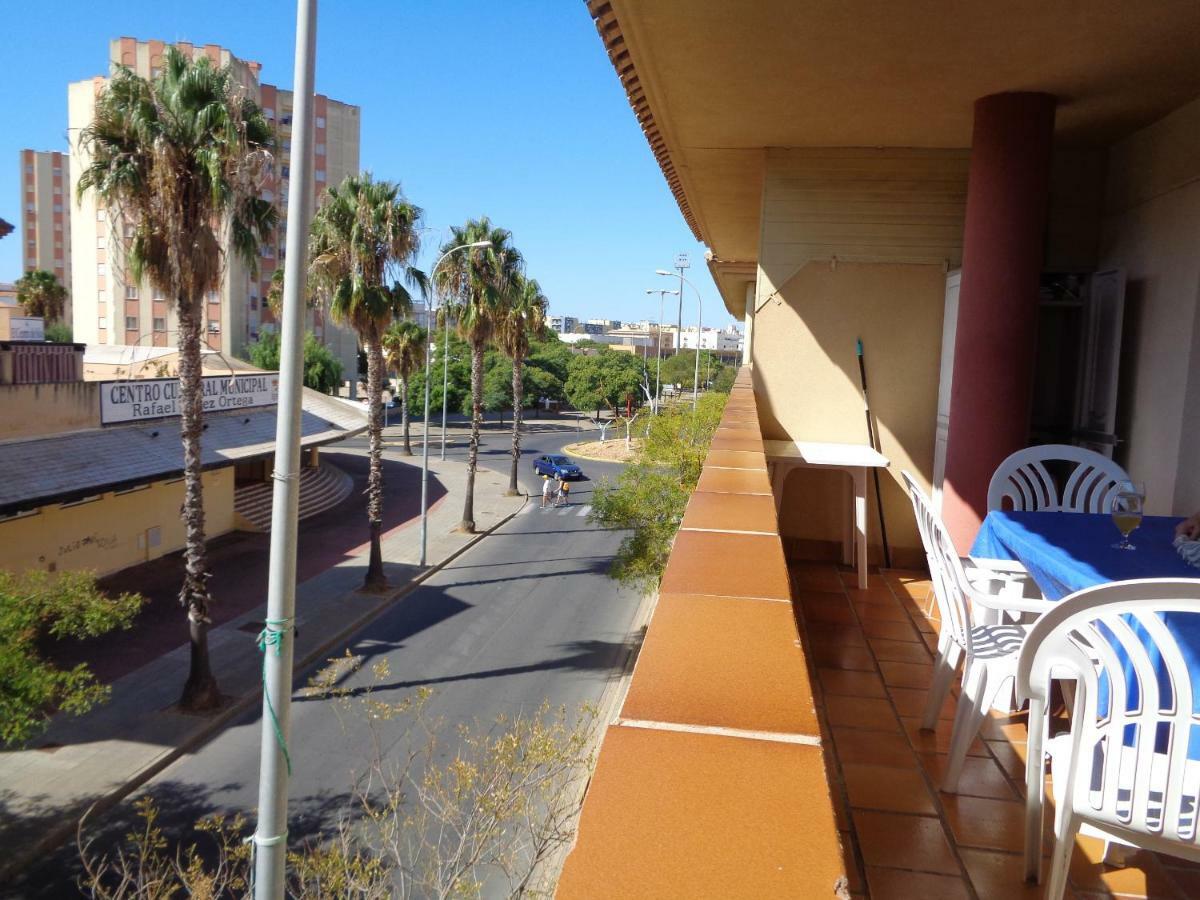 Apartamento Calle Fundadores Isla Cristina Exteriör bild